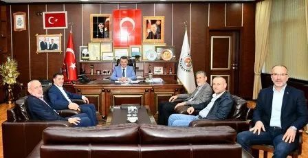 ADAY ADAYI DEĞİL SANKİ ADAY!