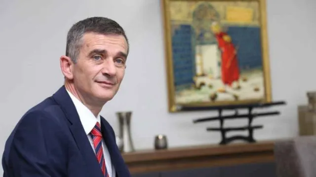 DİKBAYIR: “ HAYSİYET MÜCADELESİ VERİYORUM!”