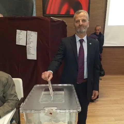 VEKİLİNE  SAHİP ÇIK  SAKARYA 