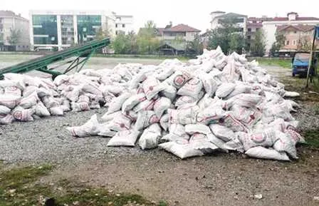 HENDEK’TE  1567 TON KÖMÜR DAĞITILACAK  AİLE BAŞINA 1 TON