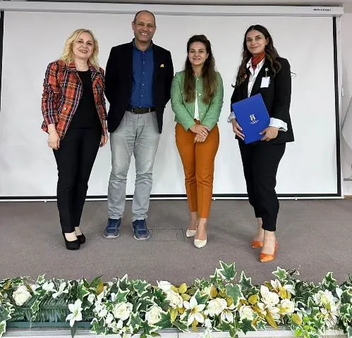 HENDEKTE LÖSEMİLİ  ÇOCUKLAR HAFTASI KONFERANSI