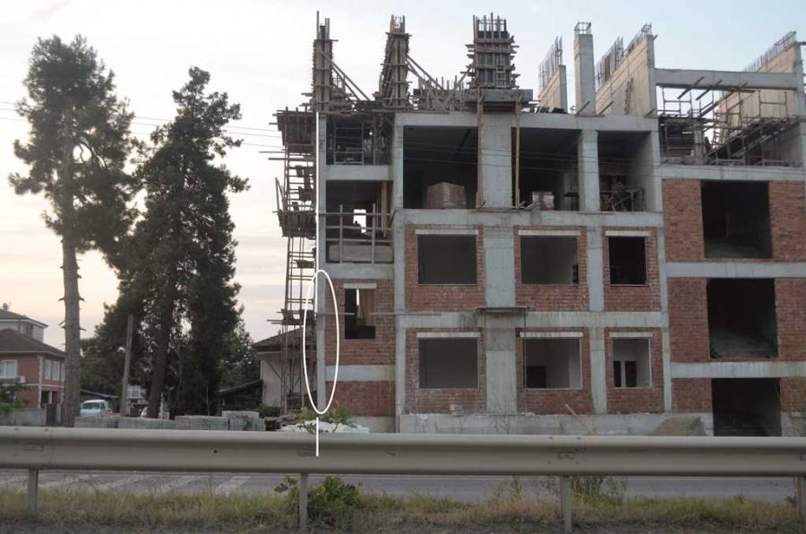 BİR YANI DEĞİL HER YANI YAMUK!