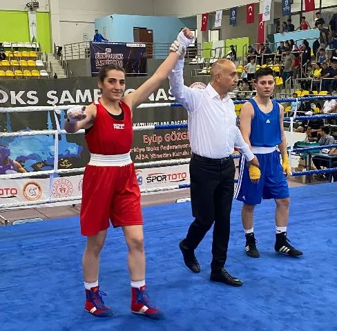 SAKARYA’NIN GURURU EDİZ YİNE ŞAMPİYON