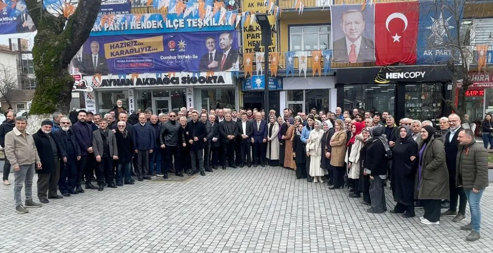 AK PARTİDE BAYRAK DEĞİŞİMİ