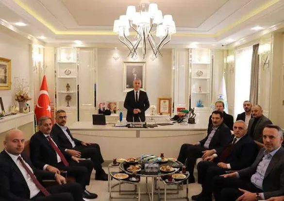 SAYIN YAVUZ;  ÖZDE Mİ, YOKSA SÖZDE Mİ BİRLİKTEN YANASINIZ?