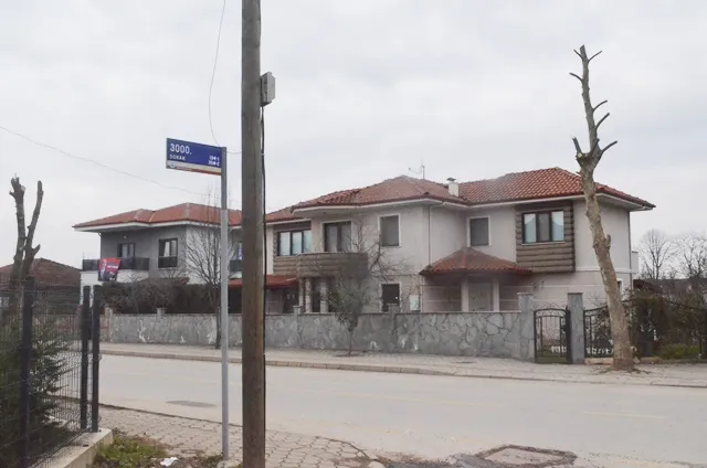 PÜSKÜLLÜ  HENDEKLİ DEĞİL!!! BUNLAR UCUZ POLİTİKA ALICISI OLMAZ…