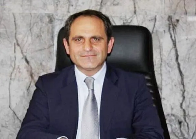 ECEVİT KELEŞ: HALK KURU EKMEK BULAMIYOR İKTİDAR OY VERİN DİYOR!