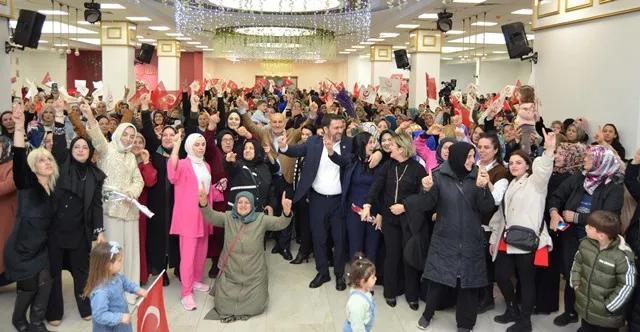 BU SEVGİ SELİNİN ÖNÜNDE DURULMAZ…