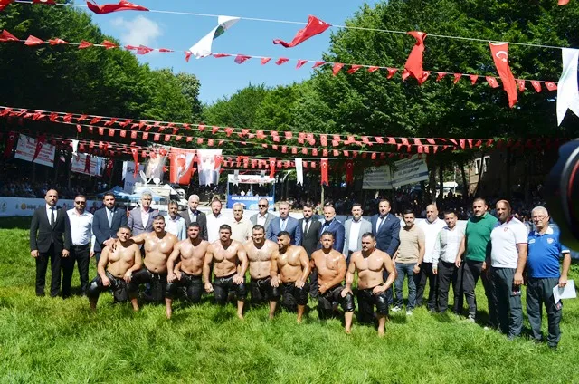 SELMAN DEDE ETKİNLİK ALANINDA DESTİCİ RÜZGARI
