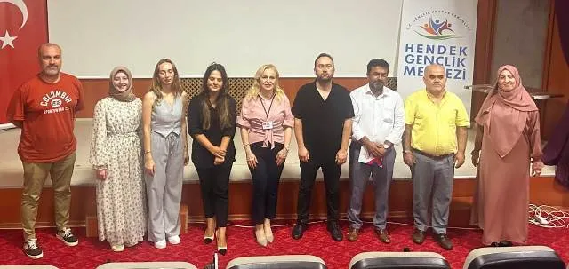 HENDEKTE DİJİTAL VE  SOSYAL MEDYA BAĞIMLILIK SEMİNERİ