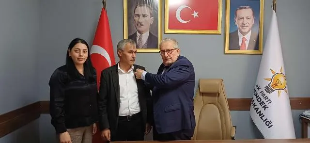 2024 YEREL SEÇİMLERDE YRP HHENDEK BELEDİYE BAŞKAN ADAYI  MENDERES AYVAZ AK PARTİYE KATILDI