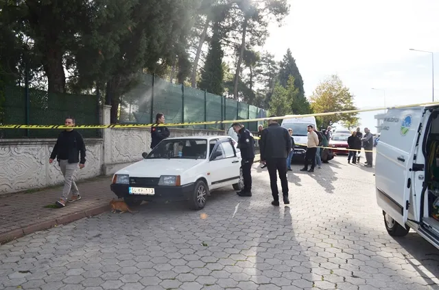 ARAÇ İÇERİSİNDE ÖLÜ BULUNDU