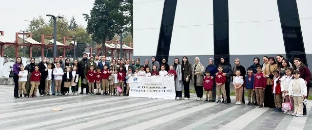 HENDEK’TE YEŞİL VATAN İÇİN FİDANLAR TOPRAKLA BULUŞTU