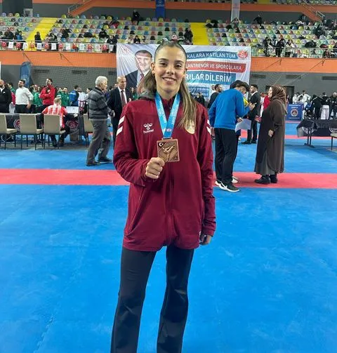 HENDEK KARATE SPORCUSU MİLLİ TAKIM YOLUNDA