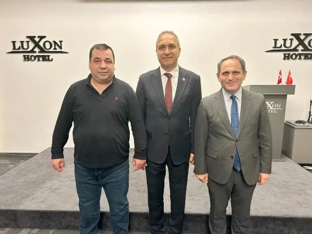 ECEVİT KELEŞ, SADECE ELEŞTİRİ, TESPİT DEĞİL, ÇÖZÜM ÖNERİLERİNİ DE SIRALADI