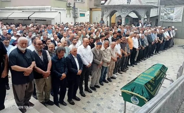 İNCİ VEKİL, HENDEK