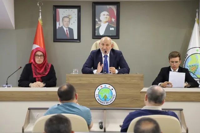 SAKAL, AK PARTİ GENEL MERKEZİNDEN GELEN  İKLİM VE TEMİZ ÇEVRE KONULU METNİ OKUDU