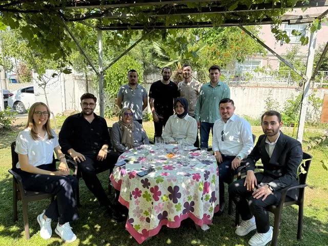 AK PARTİ TEŞKİLATINDAN BAYRAMDA ANLAMLI ZİYARETLER