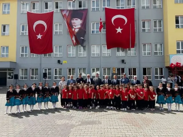 YENİ EĞİTİM ÖĞRETİM YILI HAYIRLI OLSUN