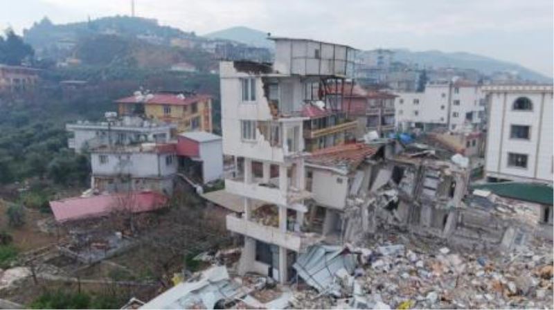 YIKILMASIN, DEPREM ANITI OLARAK KALSIN…