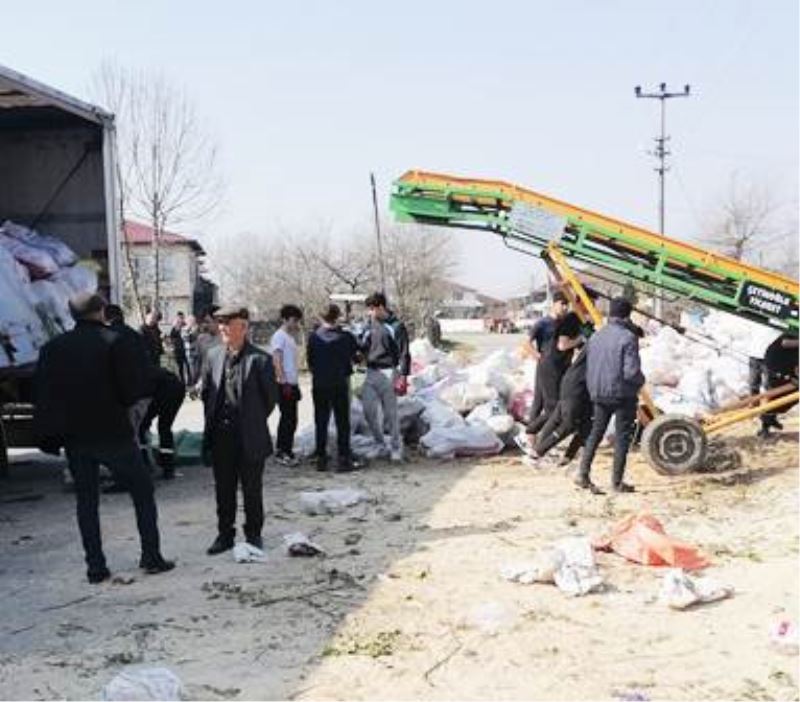 PUNA ORTAKÖY MAHALLELERİNDEN DEPREMZEDELERE 2 TIR YAKACAK YARDIMI