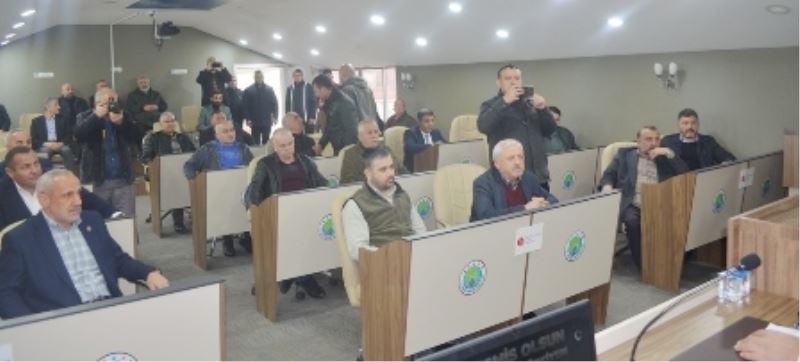 CUMHUR İTTİFAKINDAKİ ÇATLAK MECLİSTE  SU YÜZÜNE ÇIKTI