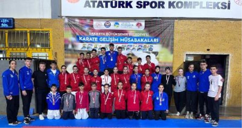 HENDEK KARATE TAKIMI MADALYALARA AMBORGO KOYDU