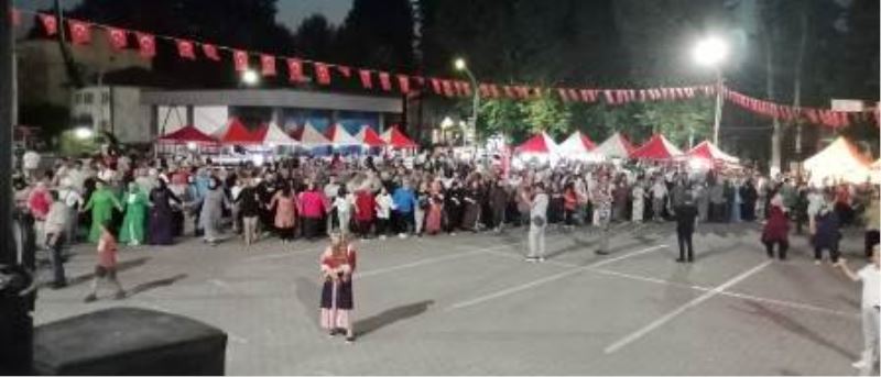 2. KARADENİZ ETKİNLİĞİNDE BİZİM UŞAKLAR HORONUN TADINA DOYAMADILAR